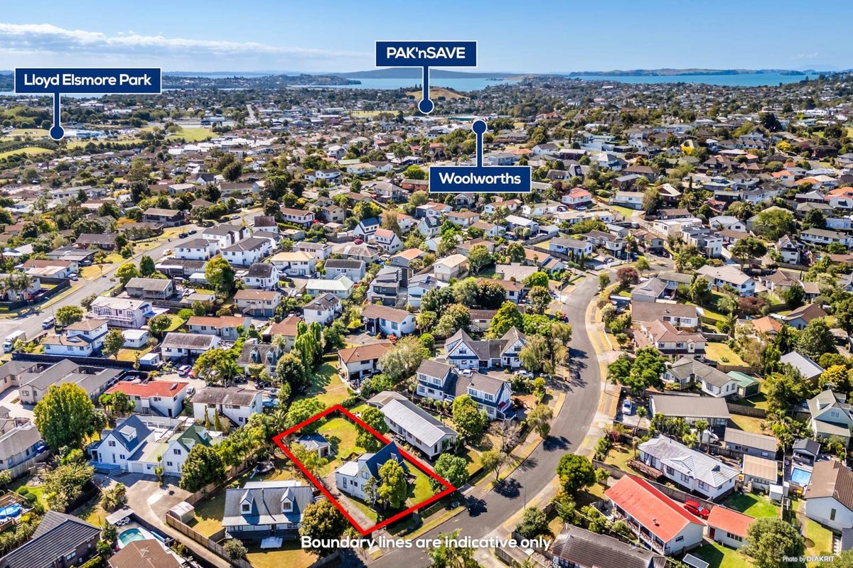 10 Sandgate Avenue, Botany Downs, Auckland - Carousel 1