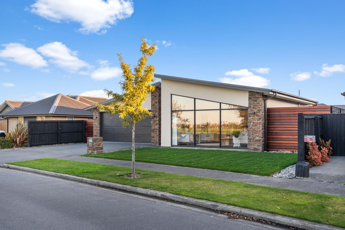 20 Dalwood Drive, Wigram, Christchurch City, Canterbury - Carousel 1