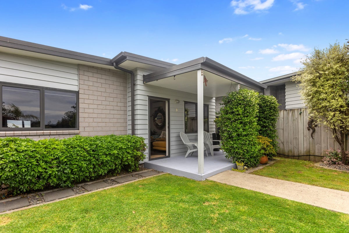 4 Testacea Lane, Papamoa Beach, Papamoa - Carousel 2