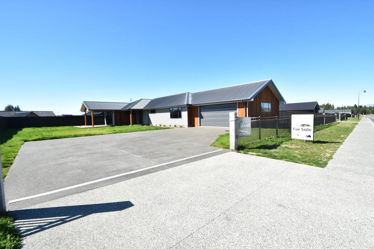 49 North West Arch, Twizel - Carousel 1