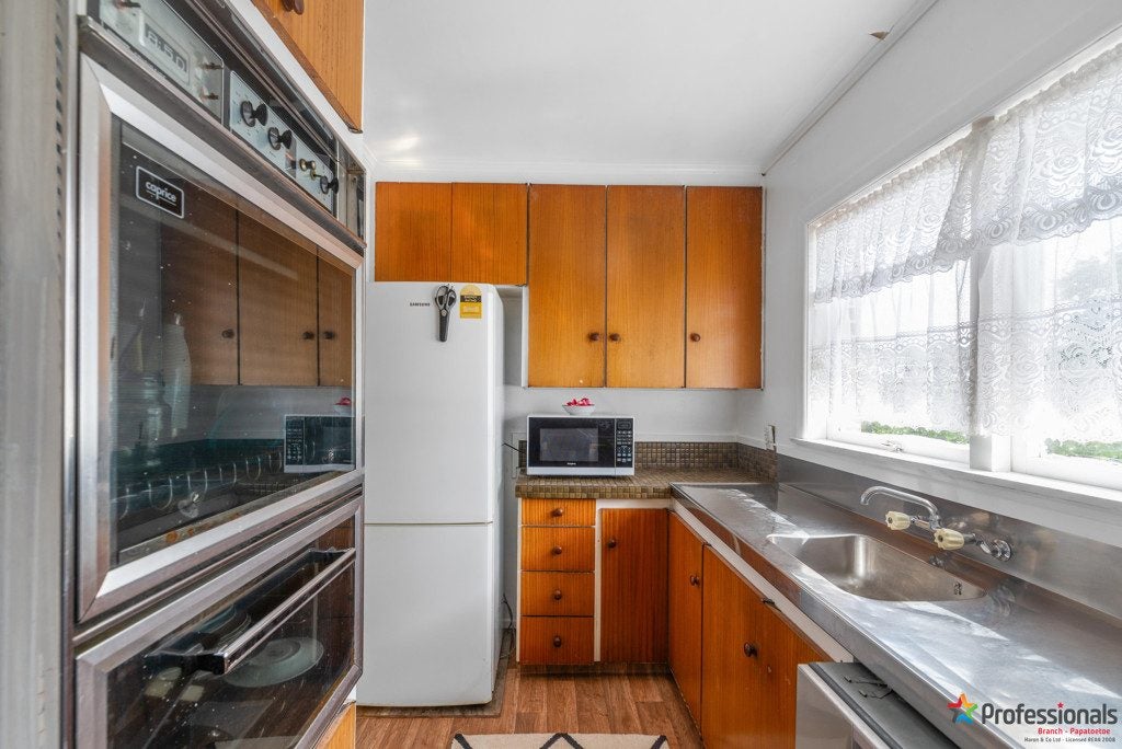 42 Pooks Road, Ranui, Auckland - Carousel 2