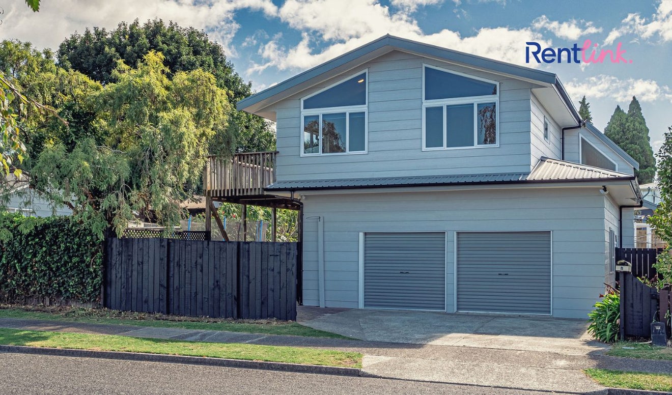 8 Redmond Street, Judea, Tauranga - Carousel 2