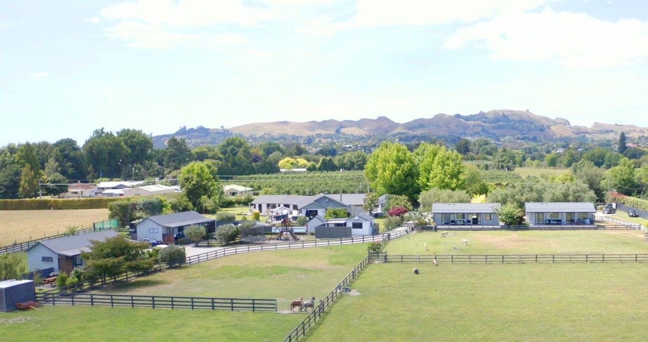 14 St Andrews Road, Havelock North, Hastings - Carousel 1