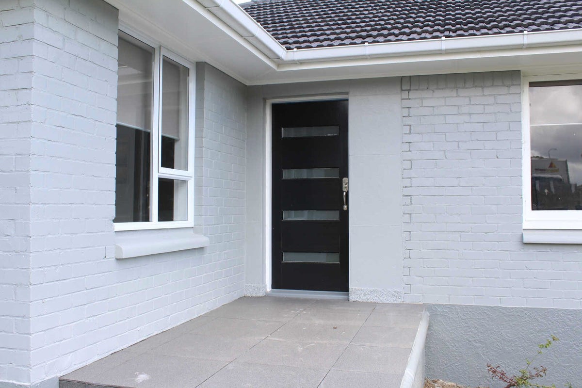 121 Moore Street, Howick, Auckland - Carousel 1