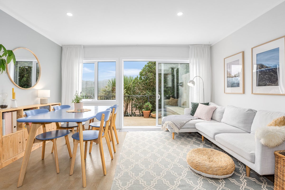 59B Volga Street, Island Bay, Wellington - Carousel 1