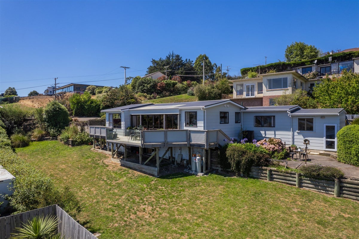 22 Chatham Street, Waihola - Carousel 1