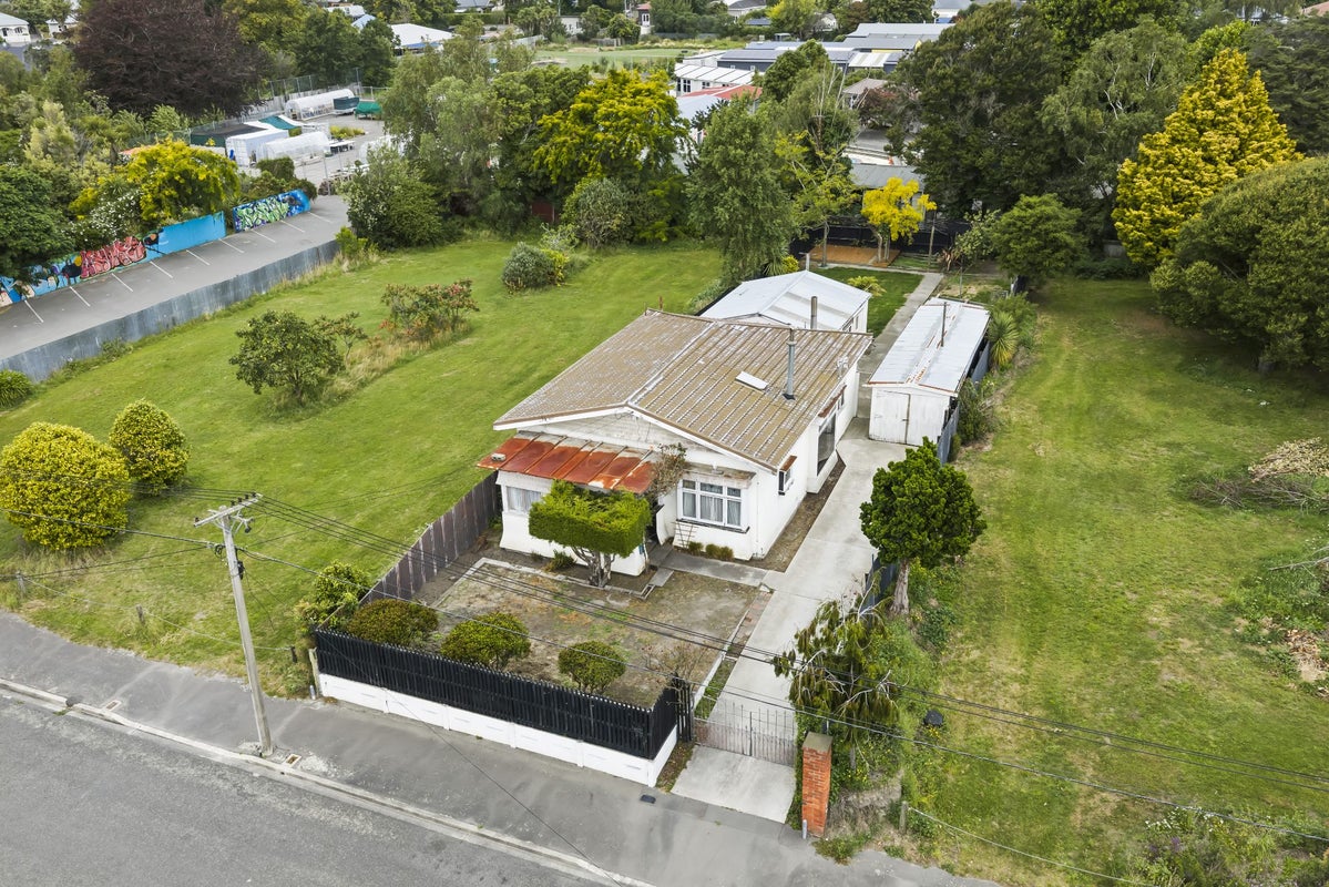 30 Cowlishaw Street, Avonside, Christchurch - Carousel 2