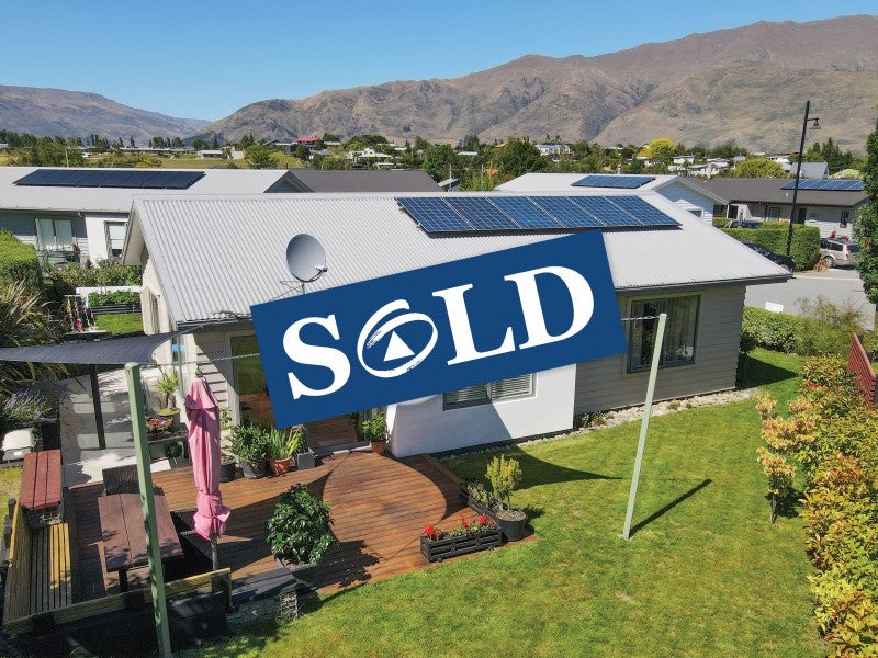 7 Pukeko Place, Wanaka - Carousel 1