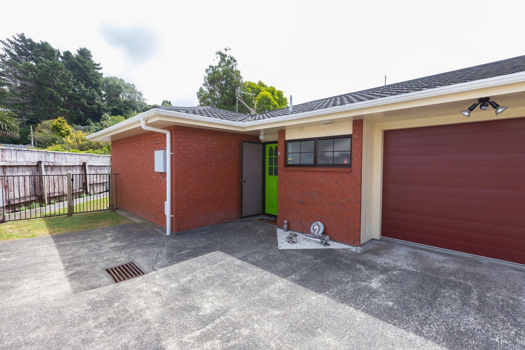 79C Oxford Street, Tawa, Wellington - Carousel 18