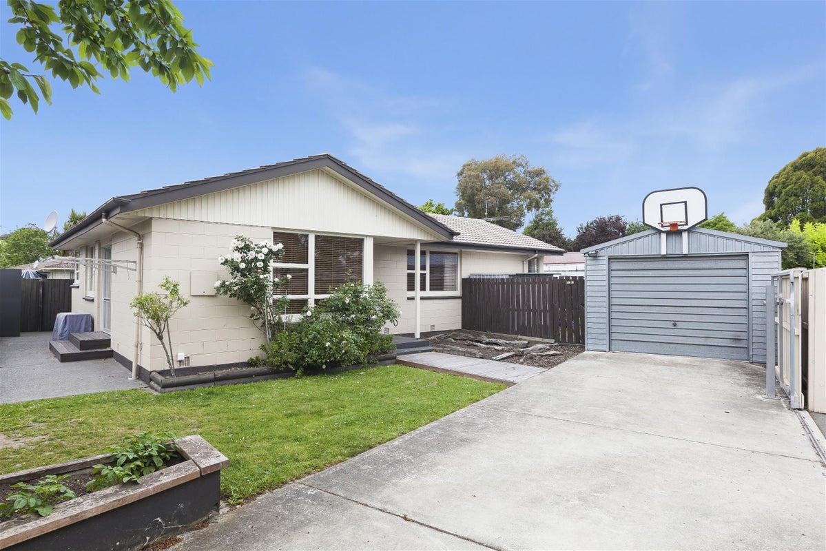 1/23A Saunders Place, Redwood, Christchurch - Carousel 2