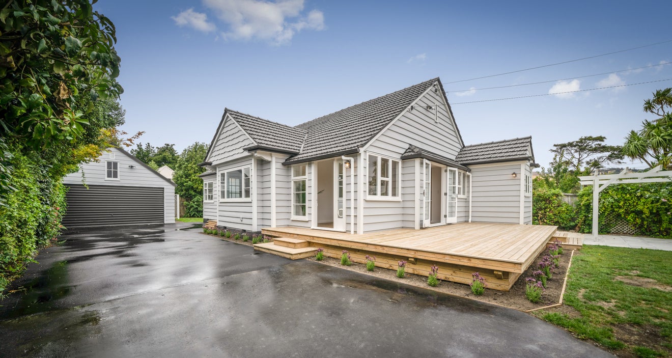 207 Fifield Terrace, Opawa, Christchurch - Carousel 1