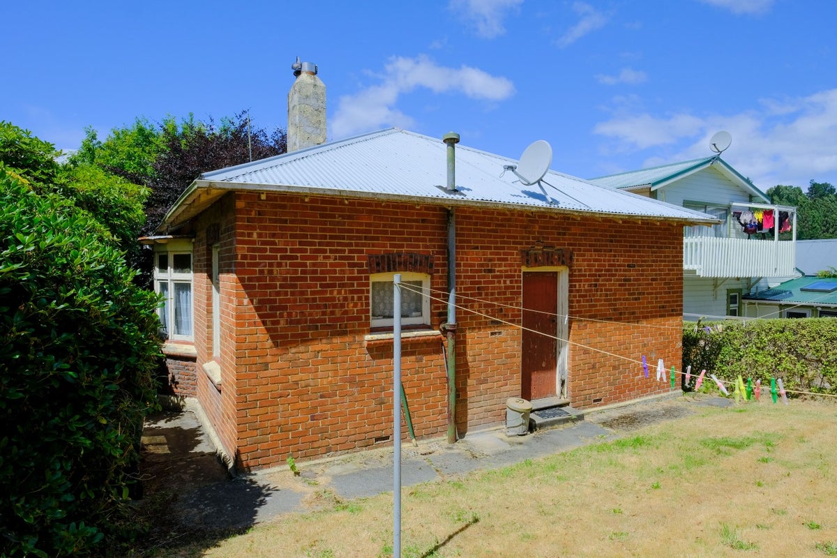 25 Glenross Street, Glenross, Dunedin - Carousel 1