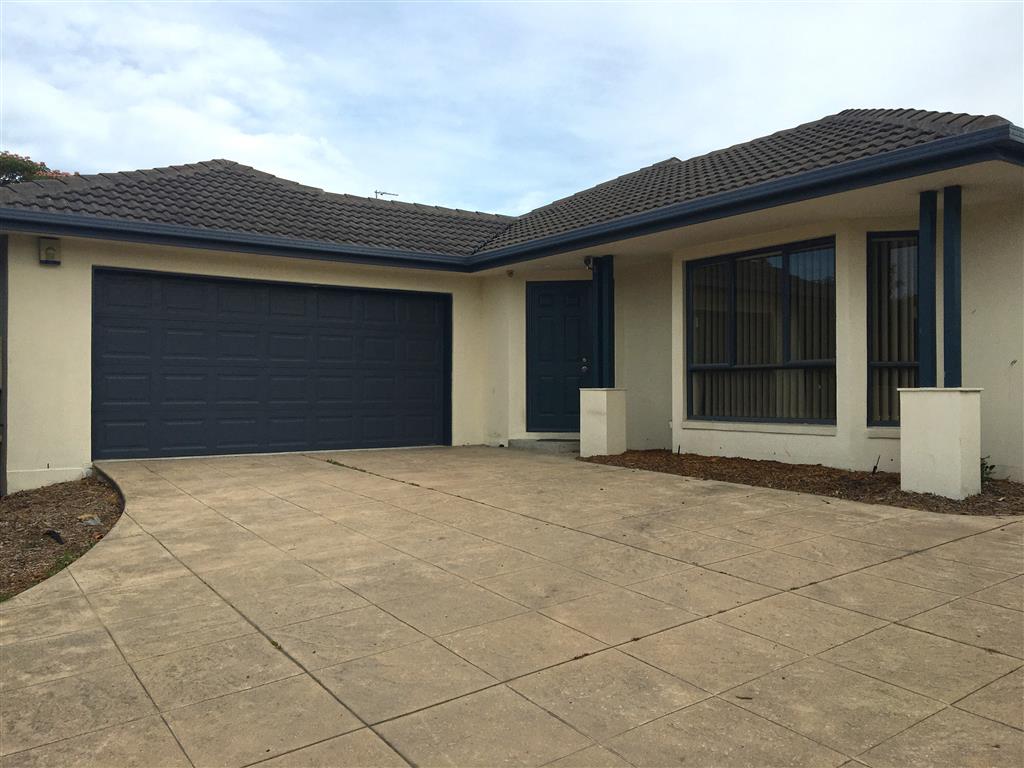 12 Wild Dunes Place, Shirley, Christchurch - Carousel 1