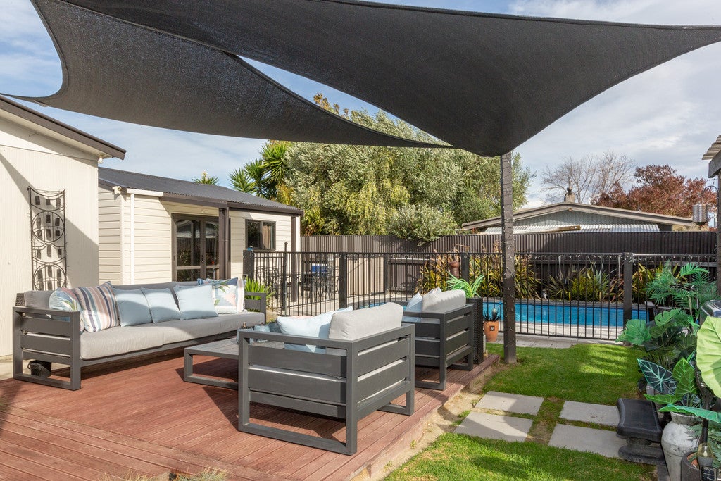 17 Liverpool Crescent, Tamatea, Napier - Carousel 2