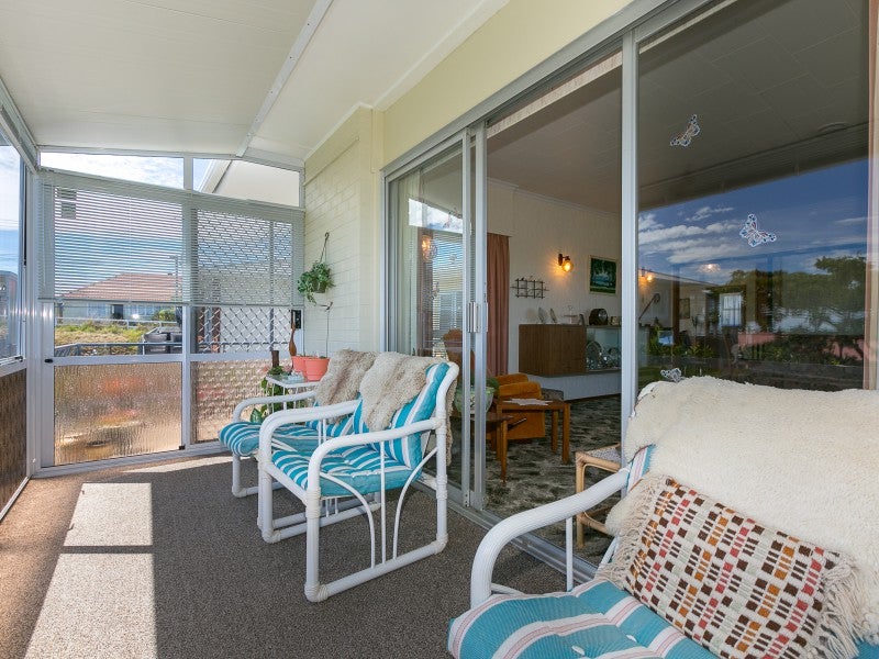 1/112 Frankley Road, Frankleigh Park, New Plymouth - Carousel 26
