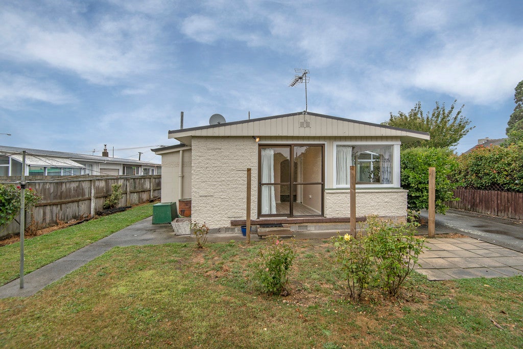 2/21 Prestons Road, Redwood, Christchurch - Carousel 11