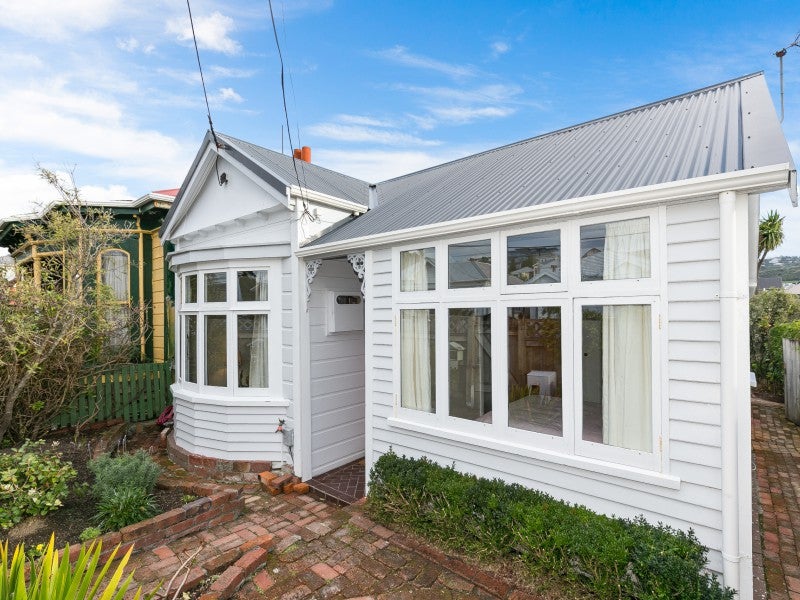 92 Owen Street, Newtown, Wellington - Carousel 1