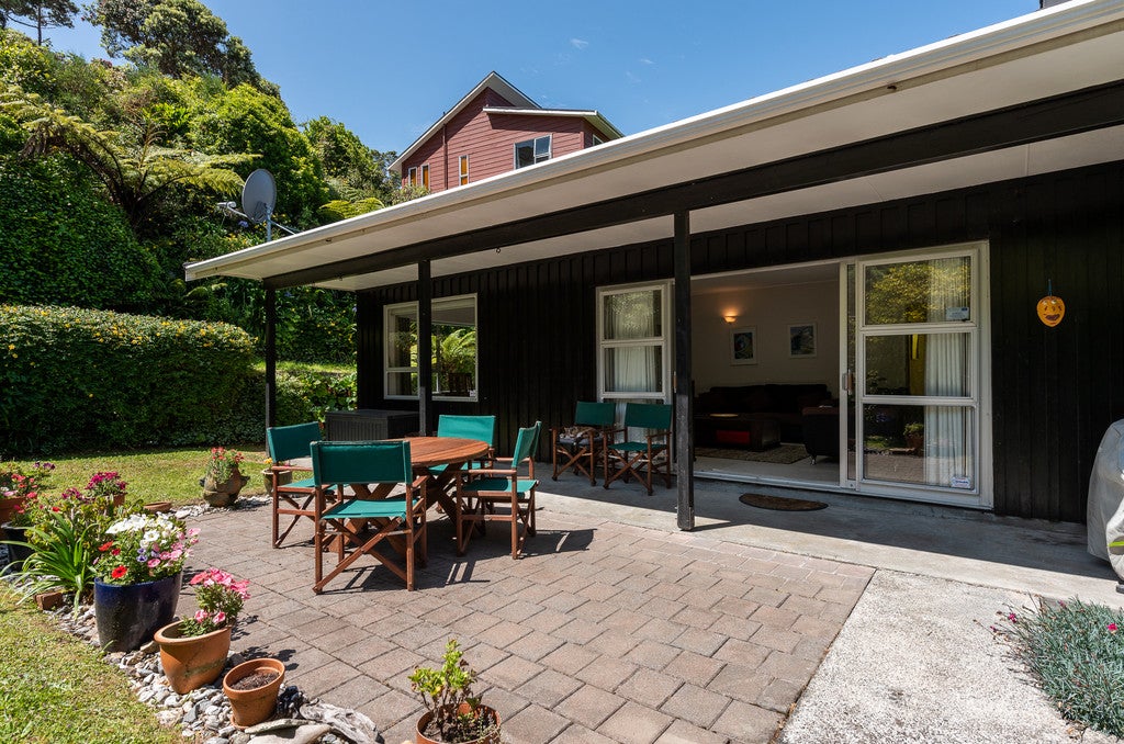 28 Paddington Grove, Karori, Wellington - Carousel 23