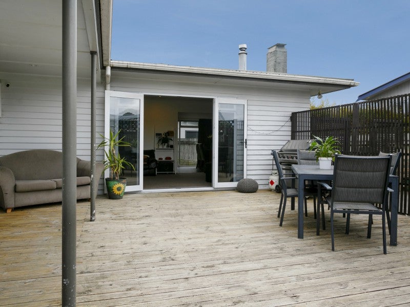 1/8 Hinemoa Avenue, Taupo, Taupo - Carousel 2