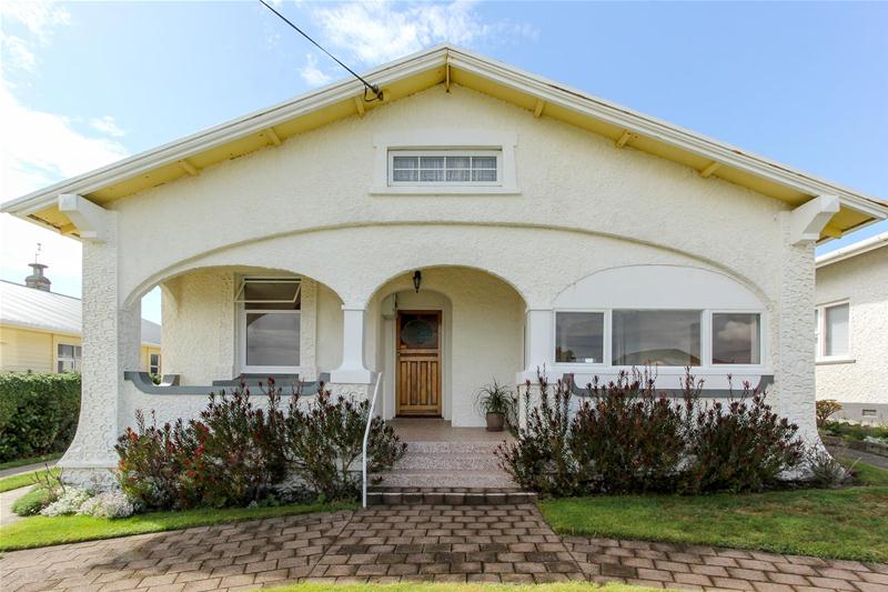 23 Sackville Street, Fitzroy, New Plymouth - Carousel 1