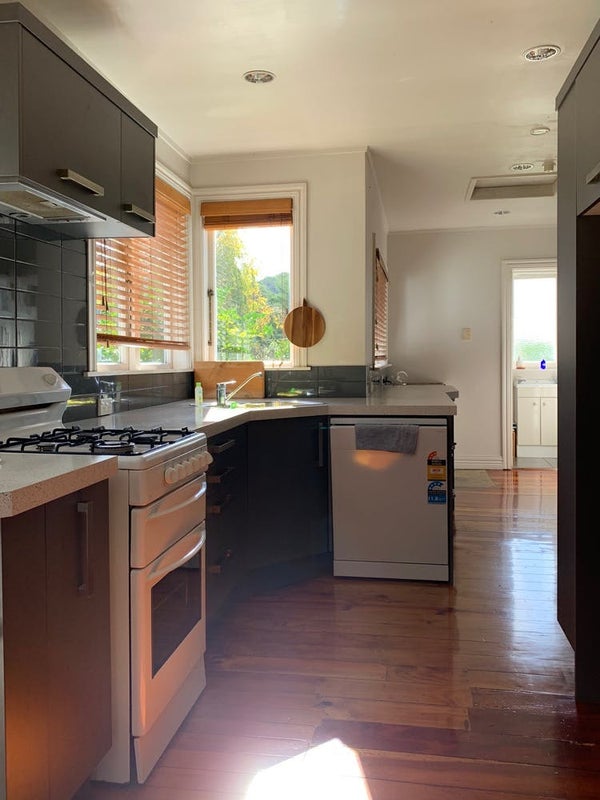 86 School Road, Morningside, Auckland - Carousel 2