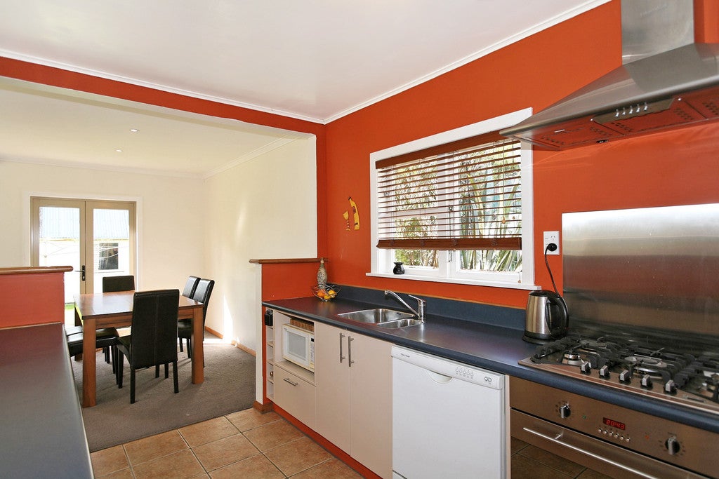 47A Norton Park Avenue, Fairfield, Lower Hutt - Carousel 2