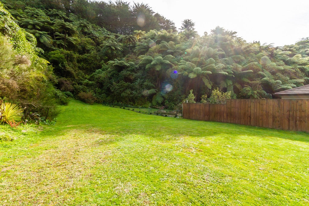 7 Aran More Place, Belmont, Lower Hutt - Carousel 18
