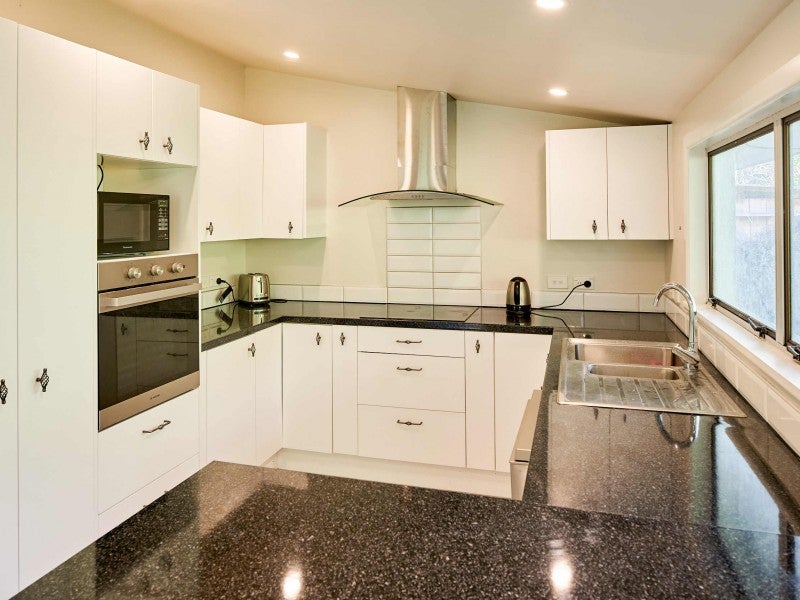 107 Seddon Street, Naenae, Lower Hutt - Carousel 1