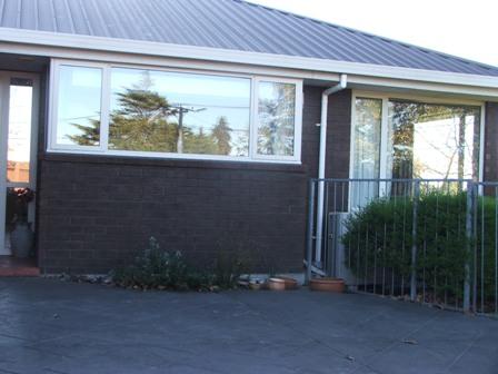 1/42 Wainoni Road, Wainoni, Christchurch - Carousel 1