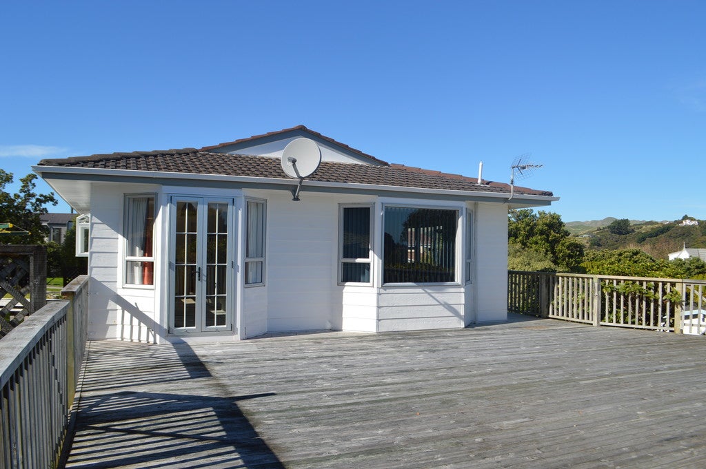 65 Mercury Way, Whitby, Porirua - Carousel 12