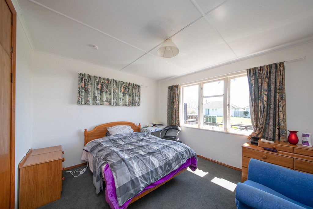 32 Ronberg Street, Highbury, Palmerston North - Carousel 7