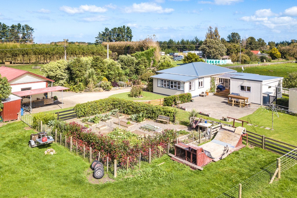 90 Campbell Road, Brunswick, Whanganui - Carousel 1