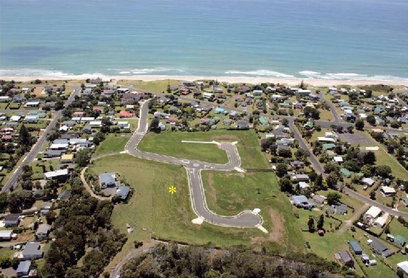 6 Ross Place, Whiritoa, Waihi - Carousel 1