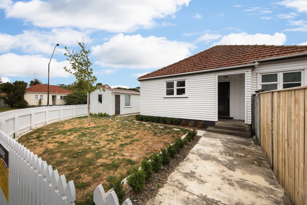 2A Koromiko Avenue, Roslyn, Palmerston North - Carousel 2