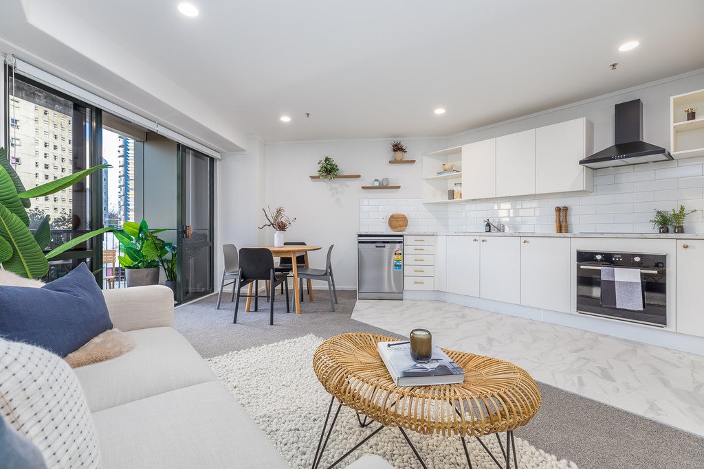 5C/6 Whitaker Place, Grafton, Auckland - Carousel 1