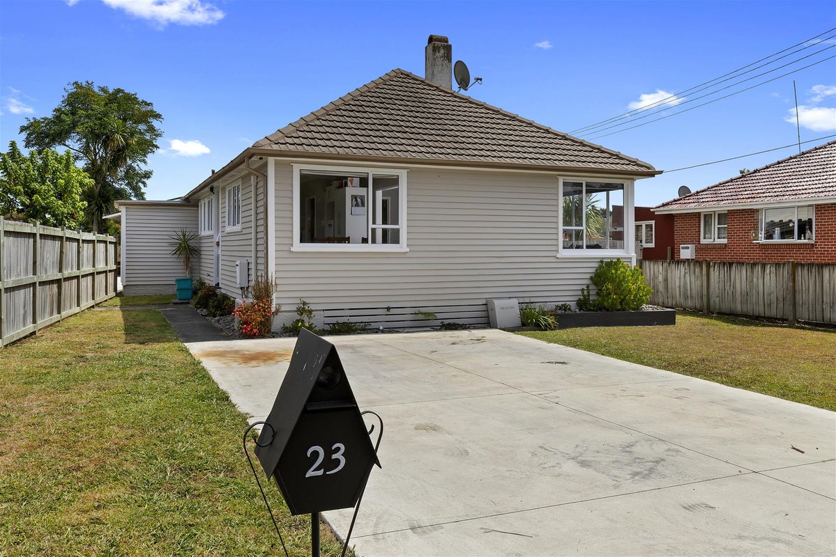 23 Haultain Street, Fairfield, Hamilton - Carousel 1