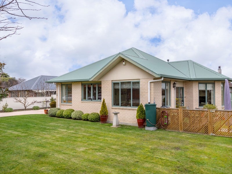 2 Fourth Street, Lansdowne, Masterton - Carousel 2