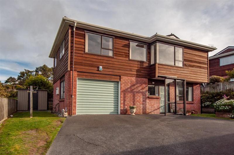 57B Halswater Drive, Churton Park, Wellington - Carousel 1