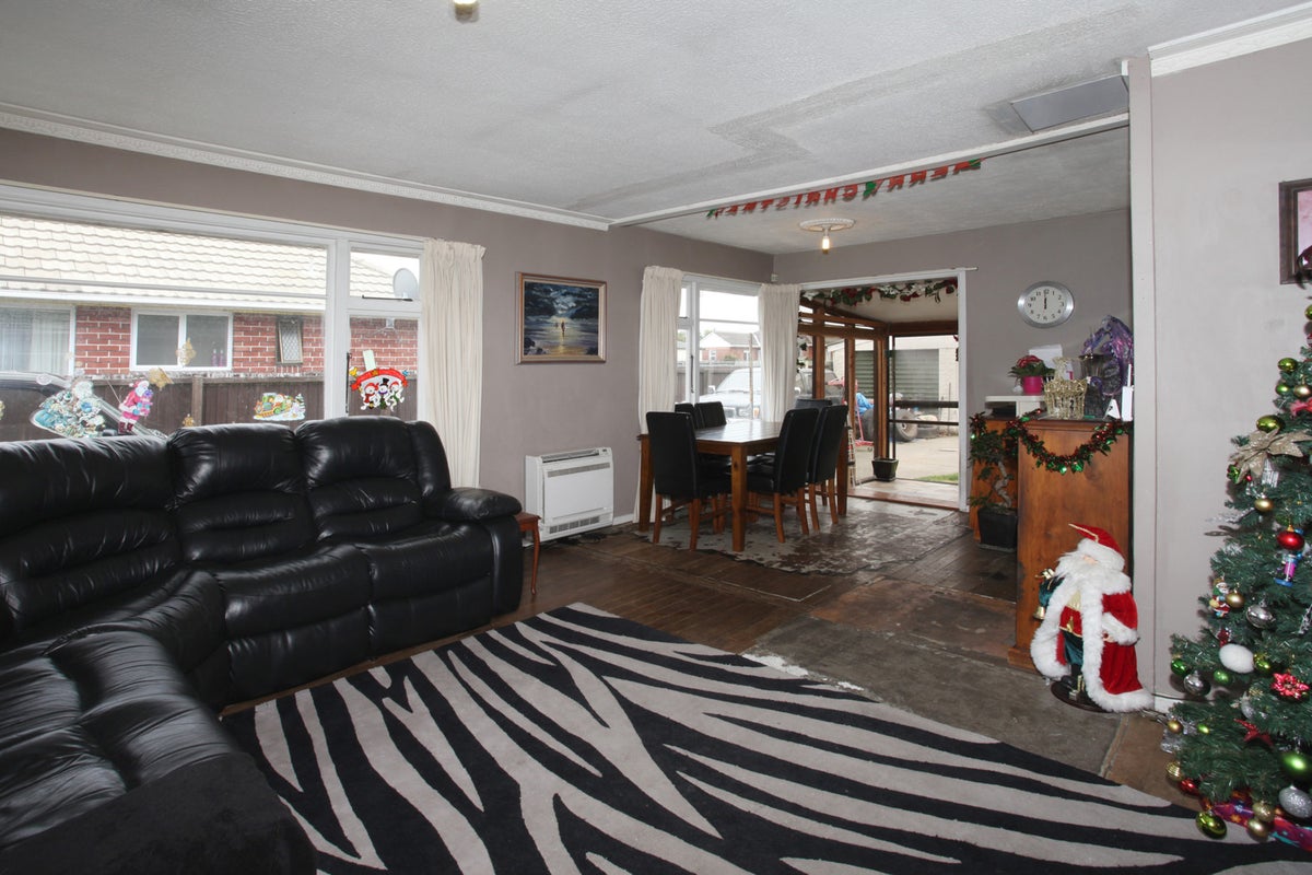 43 Coopers Road, Dallington, Christchurch - Carousel 2