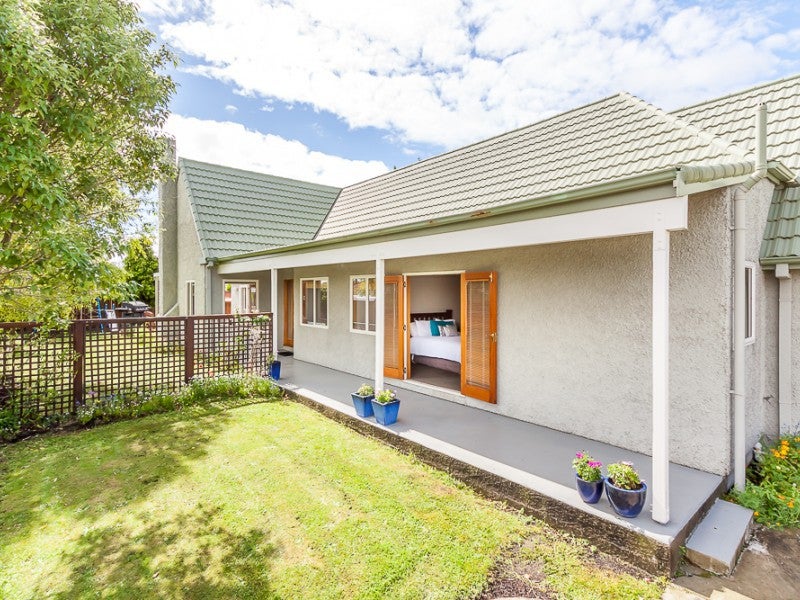 12 Greenwood Place, Fitzherbert, Palmerston North - Carousel 21
