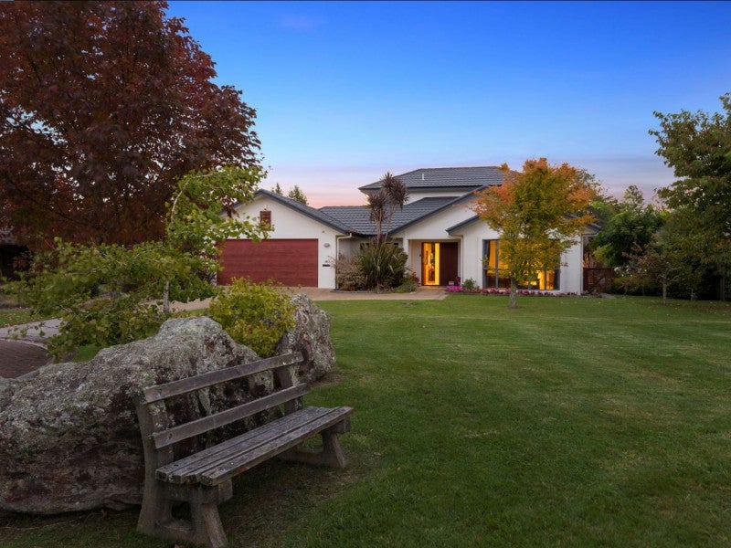 28 Holden Avenue, Holdens Bay, Rotorua - Carousel 1