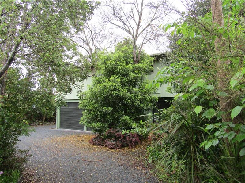 120A MARTIN ST, WALLACEVILLE, UPPER HUTT - Carousel 2