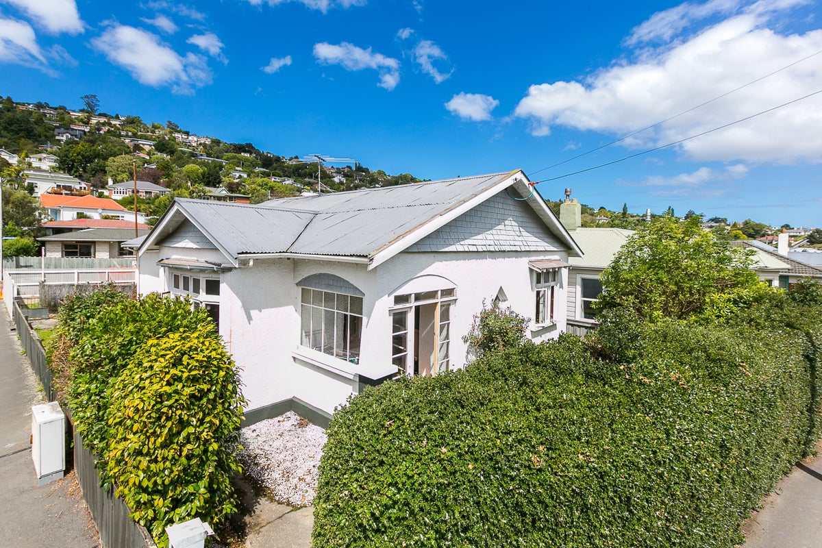324 North Road, North East Valley, Dunedin - Carousel 1