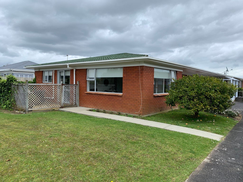 1/63 Cook Street, Howick, Auckland - Carousel 4