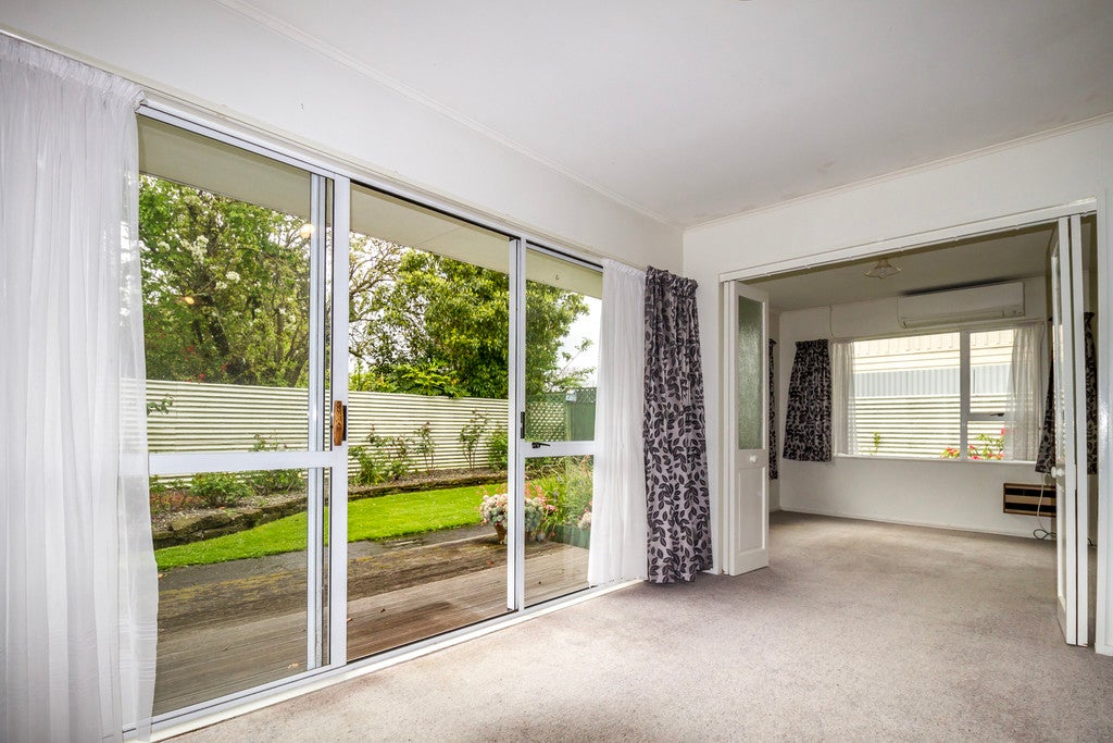 33 Hereford Street, West End, Palmerston North - Carousel 2