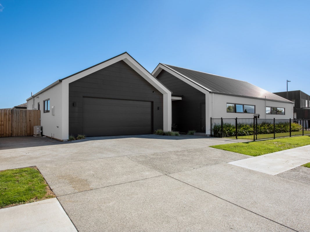 5 Rose Street, Springlands, Blenheim - Carousel 27