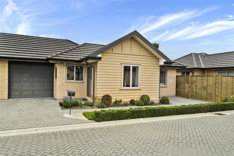5/372 Yaldhurst Road, Russley, Christchurch - Carousel 1