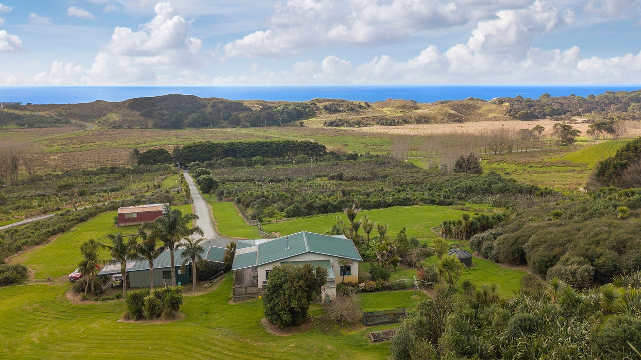 571 Rahuikiri Road, Tomarata, Wellsford - Carousel 1