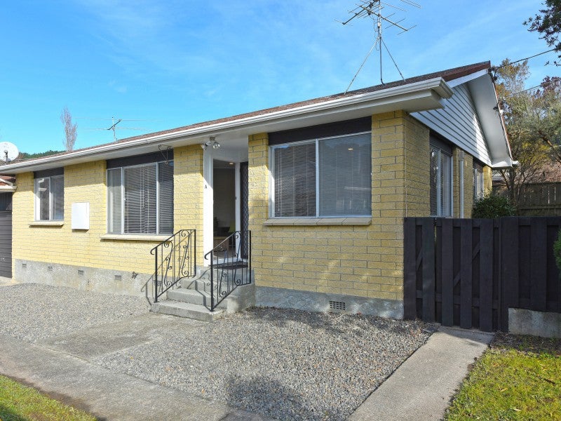 13A Pinehaven Road, Pinehaven, Upper Hutt - Carousel 14