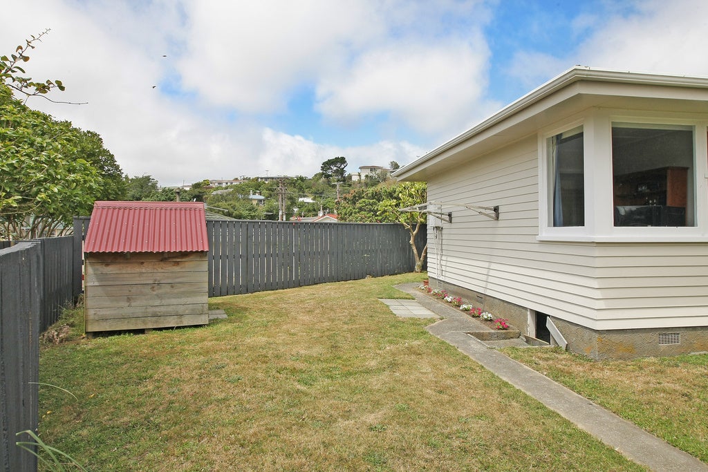 5 Warren Street, Paparangi, Wellington - Carousel 20